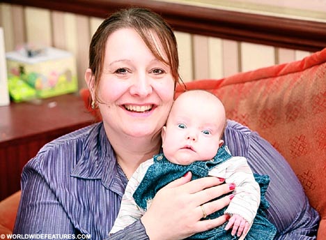 20oz baby up for dead ... but saved by mother's cuddle
